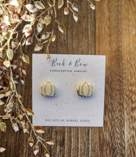 Load image into Gallery viewer, Mini Pumpkin Metallic Stud
